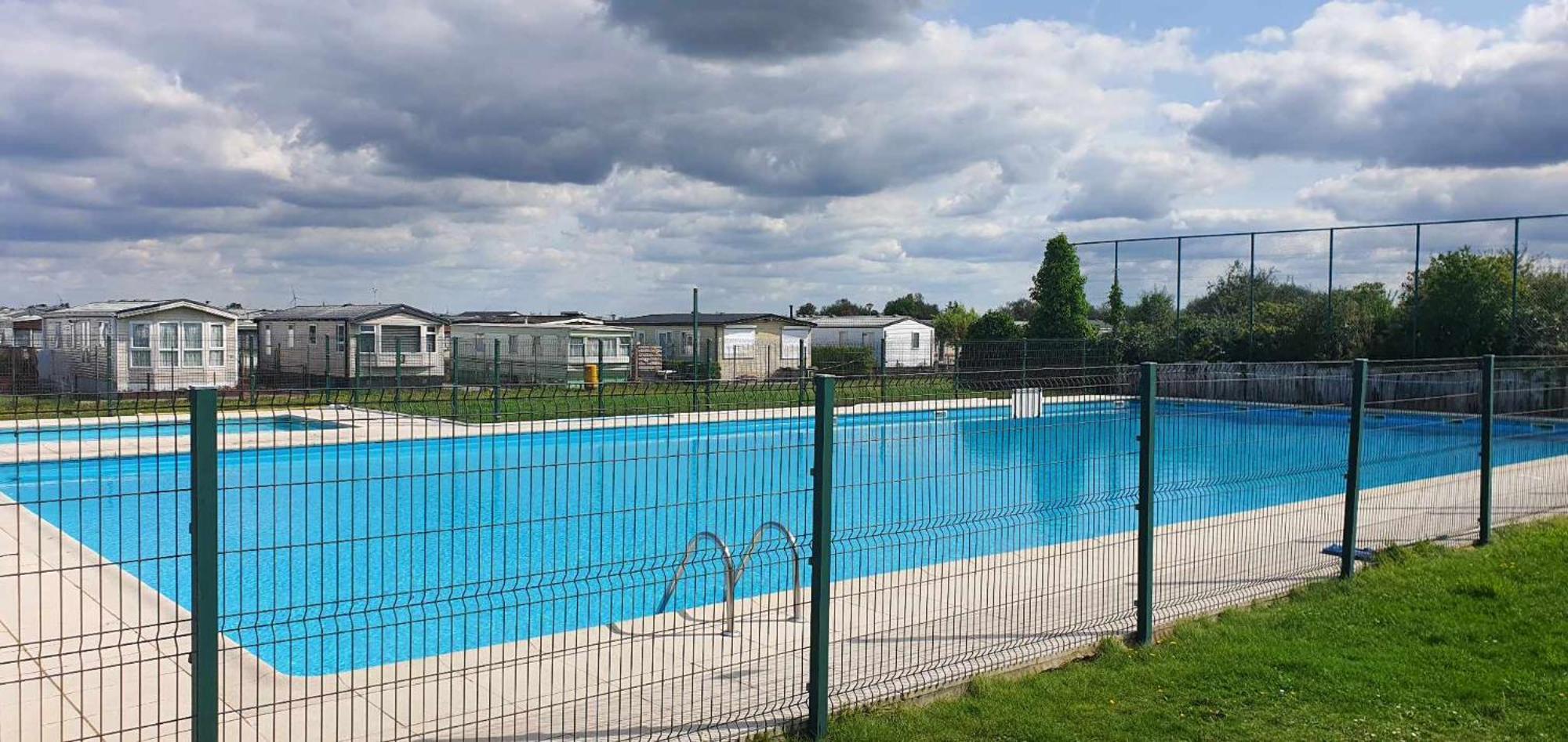 Mobile Home Au Camping New Vennepark Harendijk Eksteriør bilde