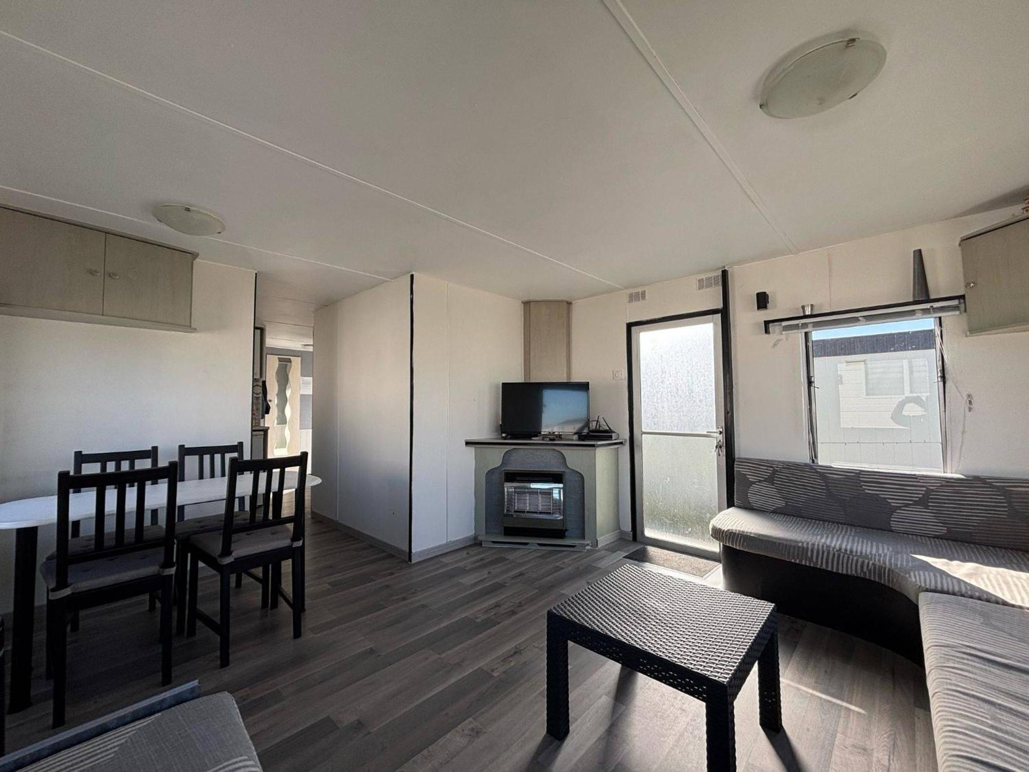 Mobile Home Au Camping New Vennepark Harendijk Eksteriør bilde